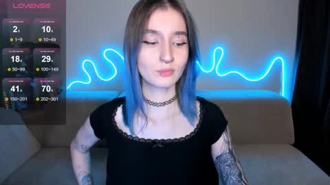 Mika online show from November 9, 2025, 10:41 pm