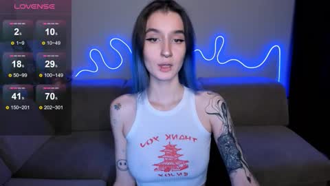 Mika online show from December 2, 2025, 10:53 am