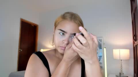 Mikaela blondie bigass online show from January 16, 2026, 12:20 pm