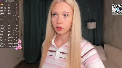 Angel girl online show from April 19, 2026, 9:28 pm