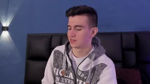 mikael online show from October 9, 2025, 4:43 am