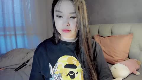 mikasssu online show from December 22, 2024, 9:33 am