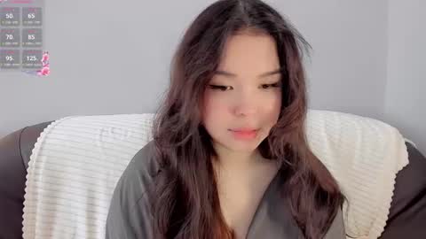 mikasssu online show from October 19, 2025, 10:05 am