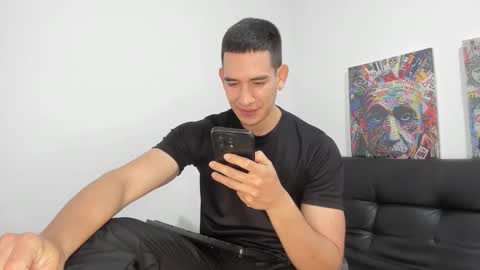 mike3xxx online show from October 8, 2025, 1:47 am