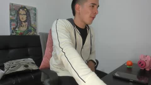 mike3xxx online show from November 6, 2025, 3:07 am