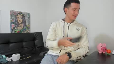 mike3xxx online show from November 11, 2025, 2:22 am