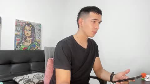 mike3xxx online show from November 19, 2025, 10:54 pm