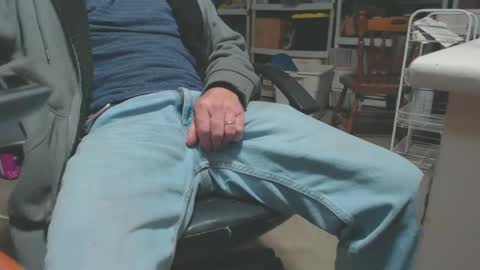 mike694fun online show from December 5, 2024, 11:40 pm