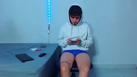 Mike IMDEPENDIENT MODEL online show from October 26, 2025, 4:51 am