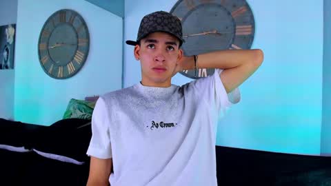 Mike 0233 online show from December 13, 2024, 3:16 am