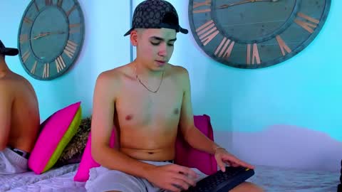 Mike 0233 online show from December 21, 2024, 7:45 am