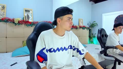 Mike 0233 online show from December 29, 2024, 12:23 pm