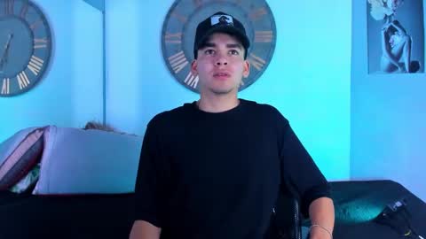 Mike 0233 online show from January 5, 2025, 4:47 am