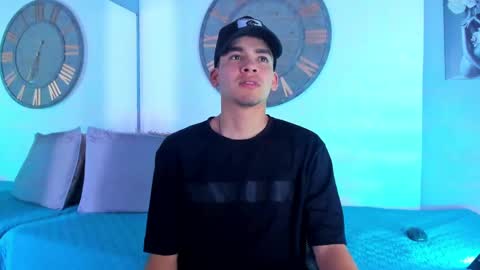 Mike 0233 online show from January 8, 2025, 4:02 am