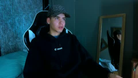 Mike 0233 online show from March 12, 2025, 4:08 am