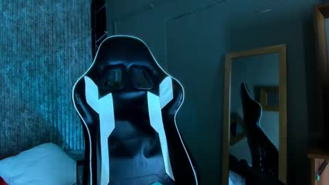 Mike 0233 online show from March 12, 2025, 7:13 am