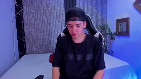 Mike 0233 online show from October 15, 2025, 5:18 am