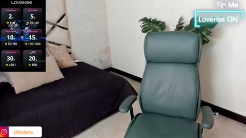 Mike Belle online show from September 25, 2025, 8:01 pm