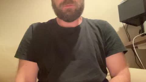Snapshot of mike_berlin1 chatting on April 23, 2026, 9:39 pm MIke online show from April 23, 2026, 9:39 pm