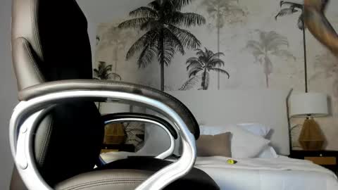 Mike Montoya online show from October 12, 2025, 7:24 pm