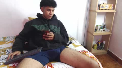 Snapshot of mikedick_420 chatting on February 12, 2025, 7:13 am mikedick_420 online show from February 12, 2025, 7:13 am