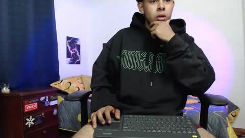 Snapshot of mikedick_420 chatting on March 2, 2025, 12:09 am mikedick_420 online show from March 2, 2025, 12:09 am