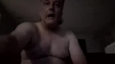 Imagunnabust online show from April 15, 2026, 5:25 am