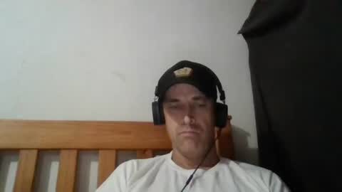 Snapshot of mikeundies chatting on May 21, 2026, 7:04 am mikeundies online show from May 21, 2026, 7:04 am