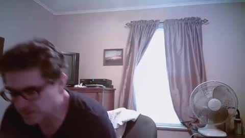 Snapshot of mikewulds chatting on May 18, 2026, 11:21 pm Mike online show from May 18, 2026, 11:21 pm