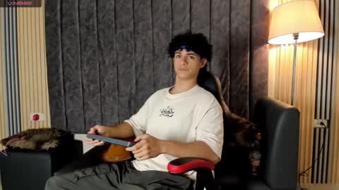 mikey_banji online show from September 12, 2025, 4:23 am