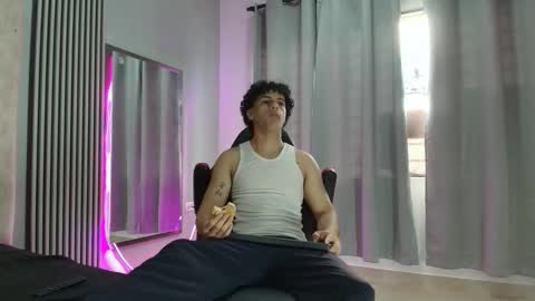 mikey_banji online show from October 7, 2025, 12:35 pm