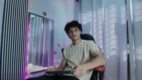 mikey_banji online show from November 17, 2025, 1:28 pm