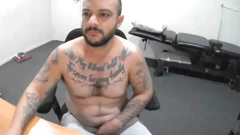 mikeyd87496034 online show from July 15, 2026, 7:46 am