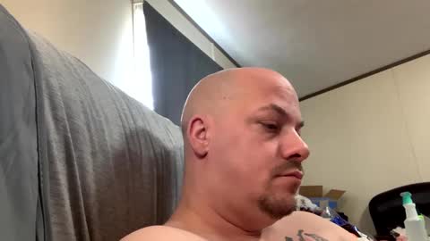 mikeylikesit2222 online show from February 9, 2025, 6:05 pm