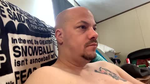 mikeylikesit2222 online show from February 22, 2025, 4:19 pm