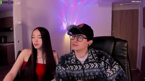 VIOLETAMIKE online show from April 22, 2026, 10:22 pm