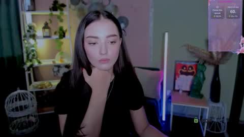 Miki online show from September 18, 2025, 12:51 pm