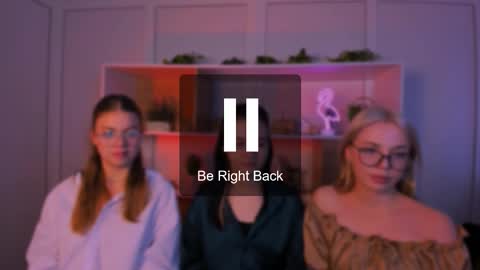 miki_ti online show from October 18, 2025, 8:26 am