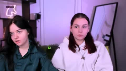 Snapshot of miki_ti chatting on February 2, 2026, 6:12 am miki_ti online show from February 2, 2026, 6:12 am