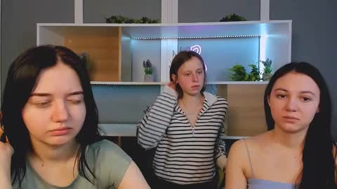 Snapshot of miki_ti chatting on February 8, 2026, 6:28 am miki_ti online show from February 8, 2026, 6:28 am