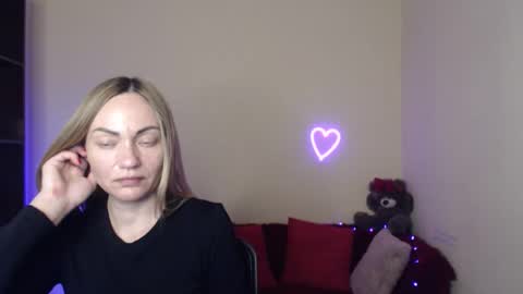 Adalina online show from April 19, 2026, 6:21 pm