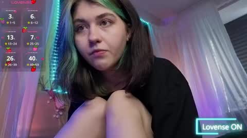 Snapshot of miko_meow chatting on June 8, 2026, 3:23 pm Miko online show from June 8, 2026, 3:23 pm