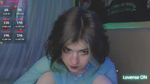 Snapshot of miko_meow chatting on July 5, 2026, 1:18 pm Miko online show from July 5, 2026, 1:18 pm