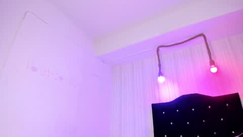   miku katsuragi  online show from October 24, 2025, 2:30 am