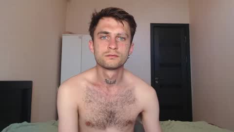 Snapshot of mikw63 chatting on June 6, 2026, 7:02 am Sin online show from June 6, 2026, 7:02 am