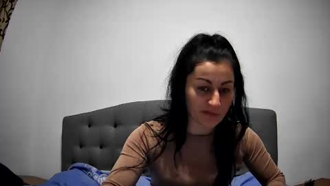 Mikyloveu online show from December 10, 2024, 5:55 pm