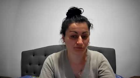 Mikyloveu online show from February 26, 2025, 6:21 pm