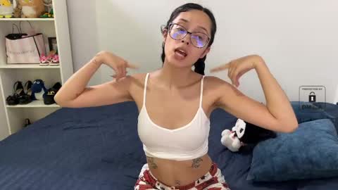 Snapshot of mila_2315 chatting on April 22, 2026, 8:21 pm Mila and albert online show from April 22, 2026, 8:21 pm