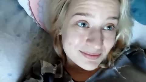 Mila 420 online show from October 22, 2025, 8:03 am