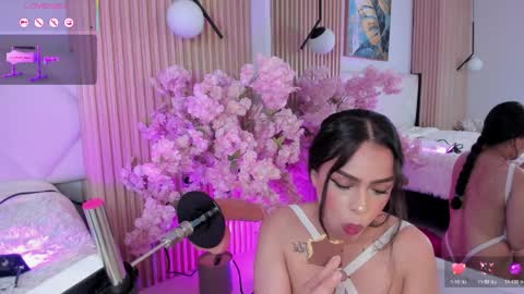 mila_hank online show from April 1, 2026, 1:41 pm